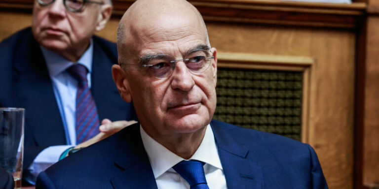 Θα συγκρουστεί ο Νίκος Δένδιας με τους Στρατηγούς;