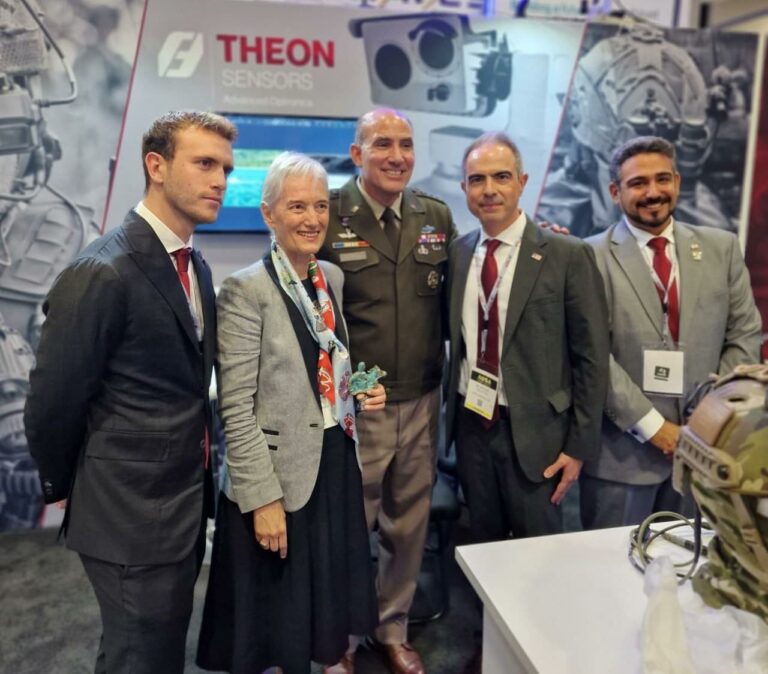 Η THEON ενισχύει τη διατλαντική αμυντική συνεργασία στην AUSA 2025 και επιταχύνει την επέκτασή της στις ΗΠΑ