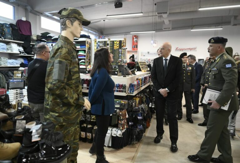 Δένδιας: ”Ρίξτε τις τιμές στα ”χακί” Σούπερ Μάρκετ”