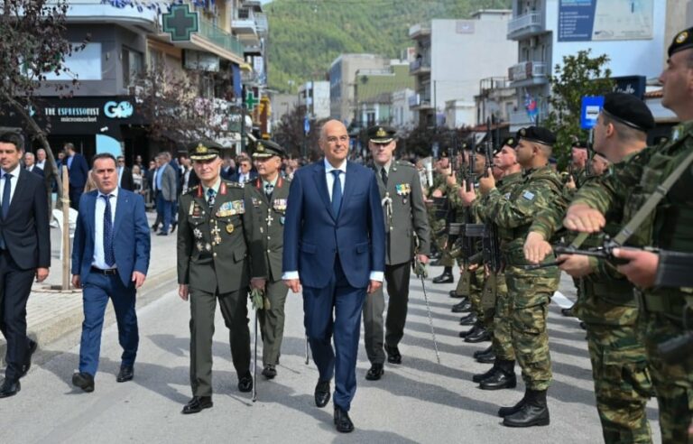 TΩΡΑ- Δένδιας: Προχωράμε με την Ατζέντα 2030- Συγχαρητήρια στον Αρχηγό ΓΕΣ