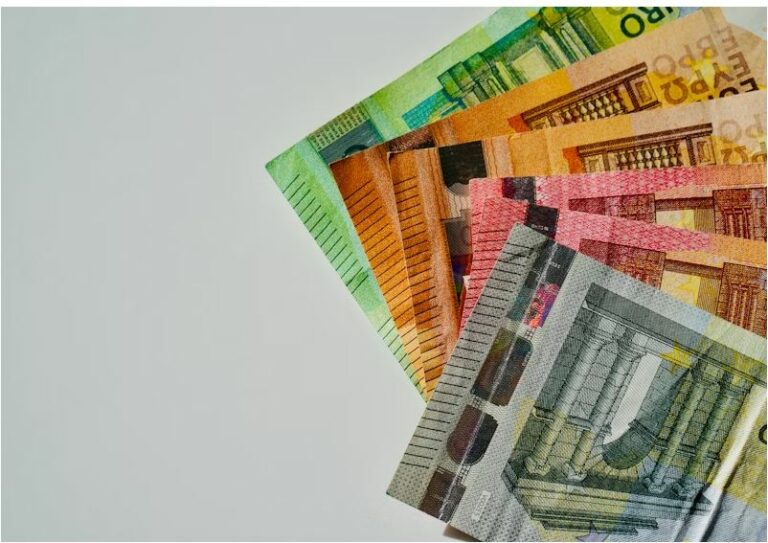 Επίδομα 250 ευρώ και επιστροφή ενοικίου: Στις 28 Νοεμβρίου οι καταβολές