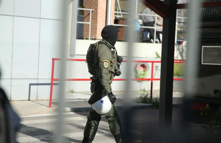 Εντοπίστηκε νεκρός αστυνομικός των ΜΑΤ με τραύμα από όπλο