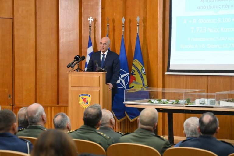 ΒΙΝΤΕΟ – Δένδιας: Αναδρομικά από 1/10 το νέο μισθολόγιο στις Ένοπλες Δυνάμεις