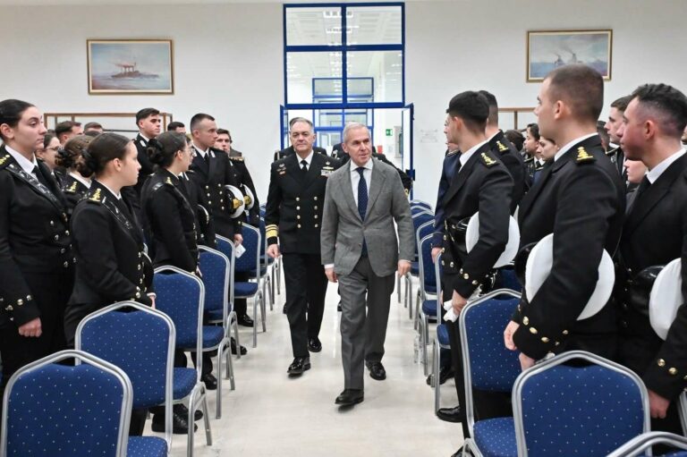 Παρουσία Δαβάκη σε εκδήλωση για τα 180 χρόνια από την ίδρυση της Σχολής Ναυτικών Δοκίμων