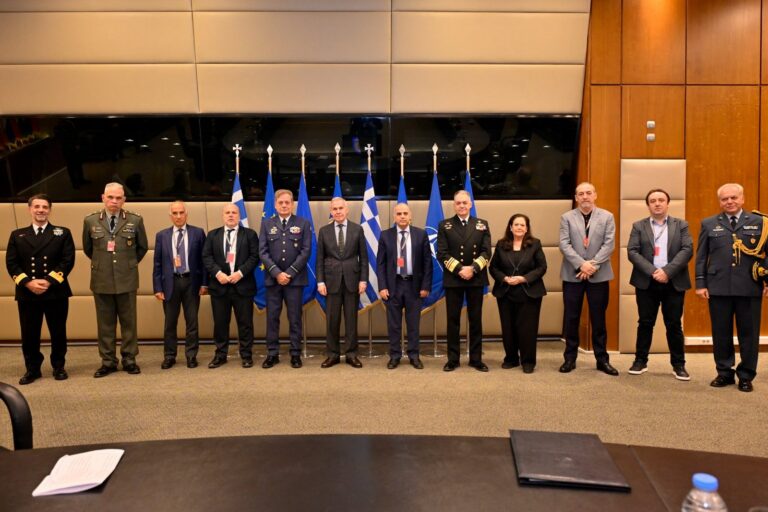 Δαβάκης: Ανανέωση Μνημονίου Συνεργασίας ΥΠΕΘΑ με Εθνικό Οργανισμό Μεταμοσχεύσεων 