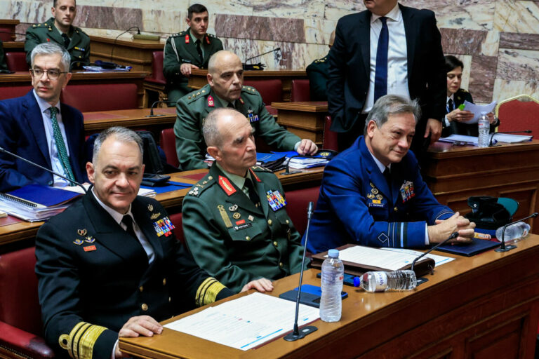 Πολυνομοσχέδιο ΥΠΕΘΑ: Πλήρη στήριξη των Αρχηγών στο Νίκο Δένδια