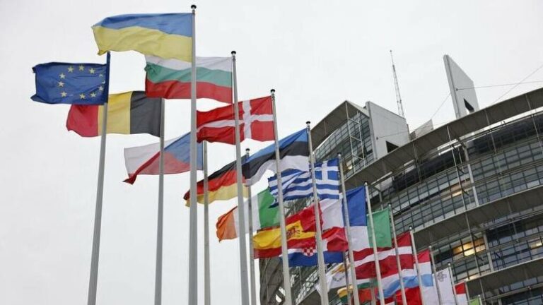 «Κανένα εθνικό σχέδιο δεν έχει απορριφθεί»