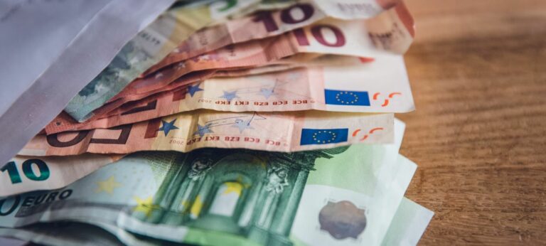 Κρατικό voucher έως 800 ευρώ: Ποιους αφορά