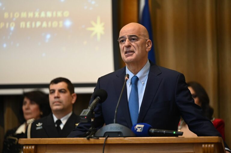 Δένδιας: ”Οι Ένοπλες Δυνάμεις είχαν, Ίλη Ιππικού, δεν είχαν όμως ούτε ένα σμήνος drones”