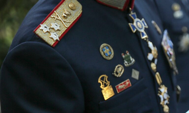 Σήμερα τα φώτα και οι φωτισμοί, από αύριο οι κρίσεις και οι ”ξεστολισμοί”