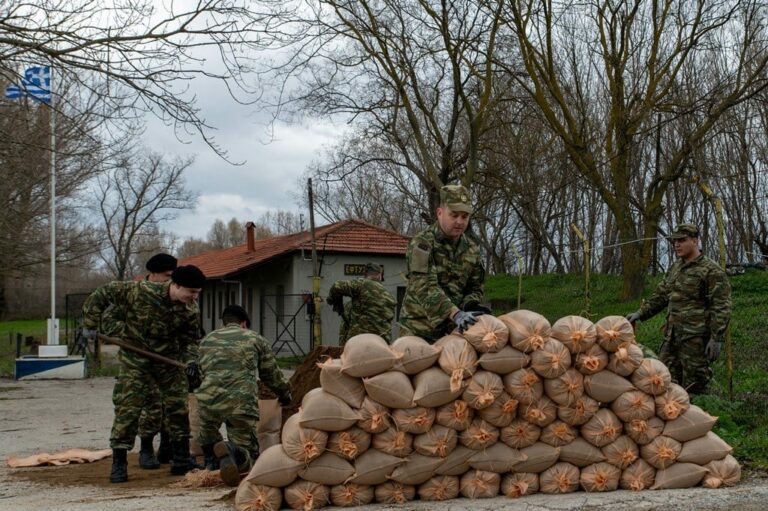 ΤΩΡΑ – ”Μάχη” του Στρατού Ξηράς στο Σουφλί για τη διάσωση του φράγματος Τυχερού