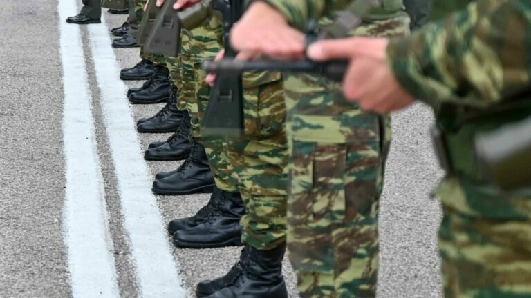 Αποστρατείες ανωτάτων και ανωτέρων αξιωματικών Όπλων και Σωμάτων Στρατού Ξηράς