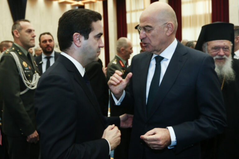 Κατρίνης: Ερωτήματα για οπλικά και εκσυγχρονισμό ΣΞ