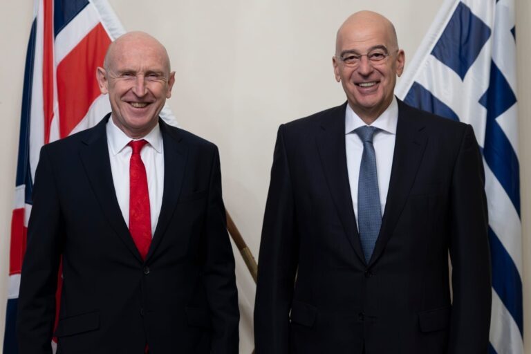 Δένδιας: Δεν απαιτείται αποστολή πλοίου στο Ορμούζ