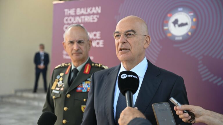Δένδιας: Κρίσιμες οι συναντήσεις των Αρχηγών ΓΕΕΘΑ