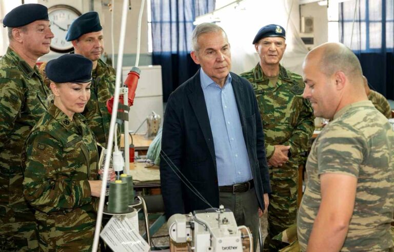 Δαβάκης: Στο 700 ΣΕ και στο Χημείο Ενόπλων Δυνάμεων